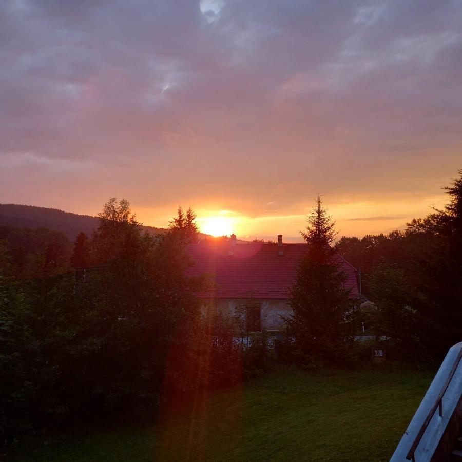 Apartmán NOVOHRADKY 22 Benesov nad Cernou Exterior foto